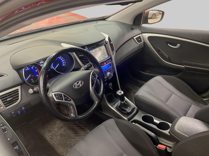 Hyundai i30 5d vaihtoauto