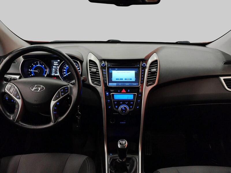 Hyundai i30 5d vaihtoauto