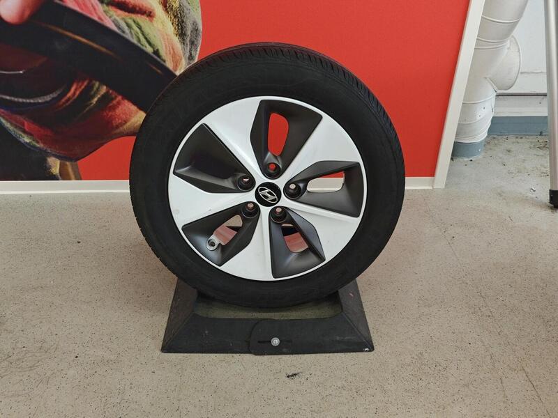 Hyundai IONIQ electric vaihtoauto