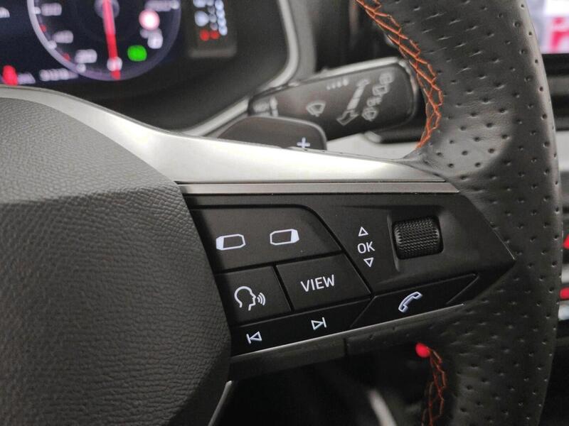 SEAT Arona vaihtoauto