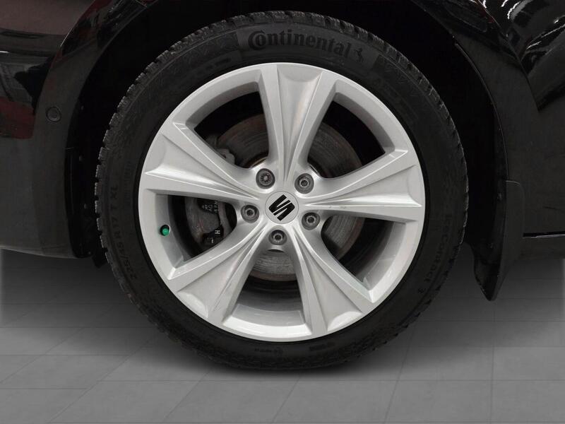 SEAT Leon Sportstourer vaihtoauto