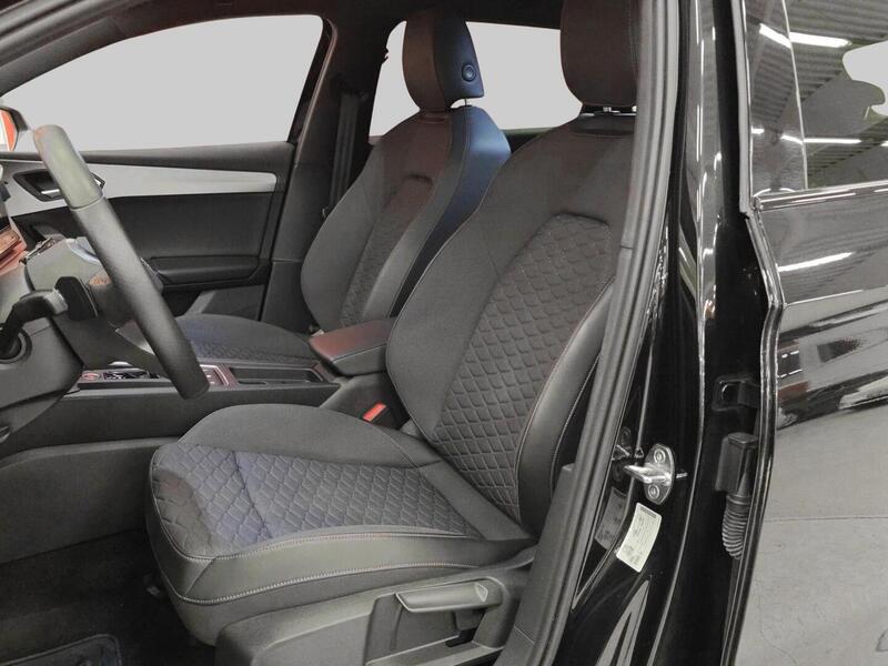 SEAT Leon Sportstourer vaihtoauto