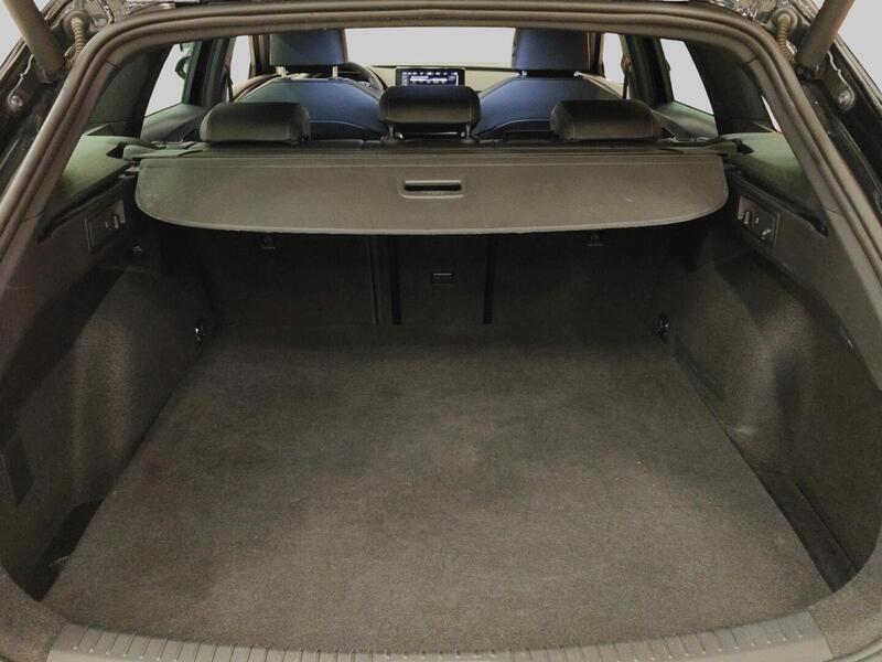 SEAT Leon Sportstourer vaihtoauto