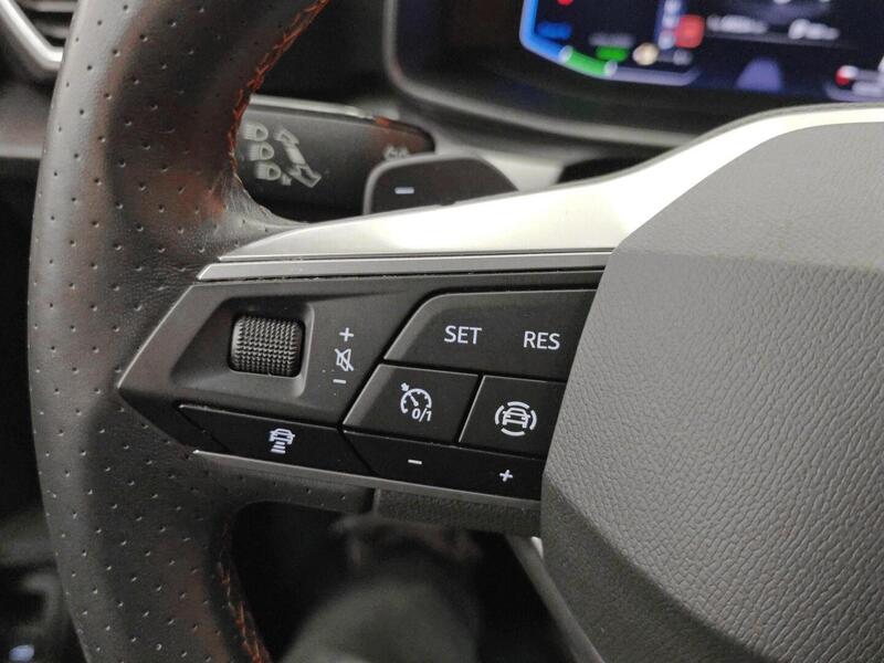 SEAT Leon Sportstourer vaihtoauto