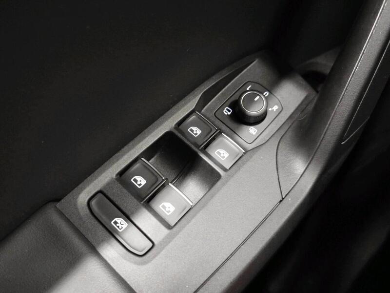 SEAT Leon Sportstourer vaihtoauto