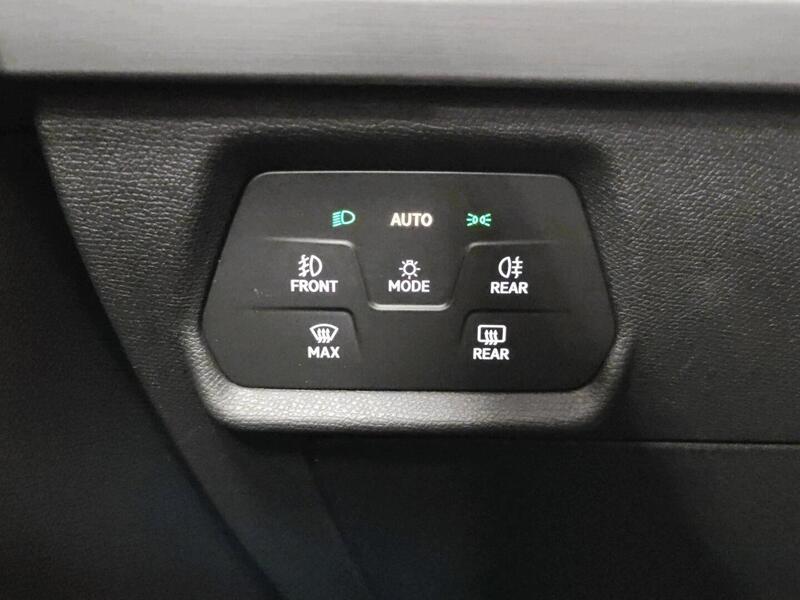 SEAT Leon Sportstourer vaihtoauto