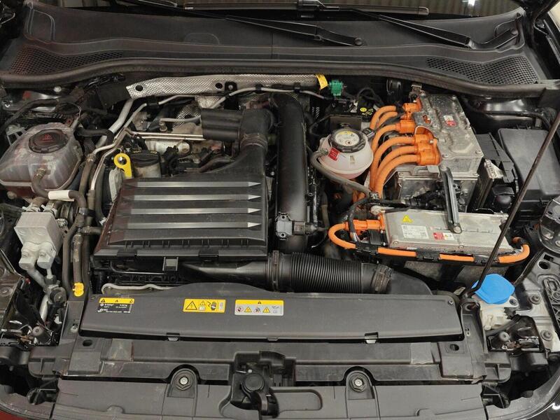 SEAT Leon Sportstourer vaihtoauto