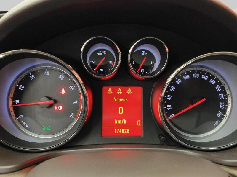 Opel Insignia vaihtoauto