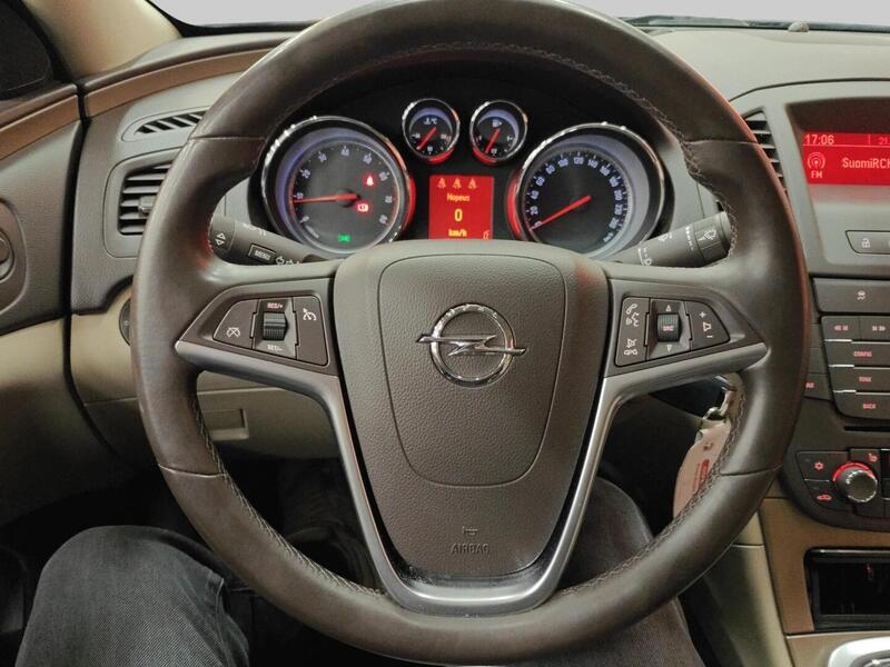 Opel Insignia vaihtoauto