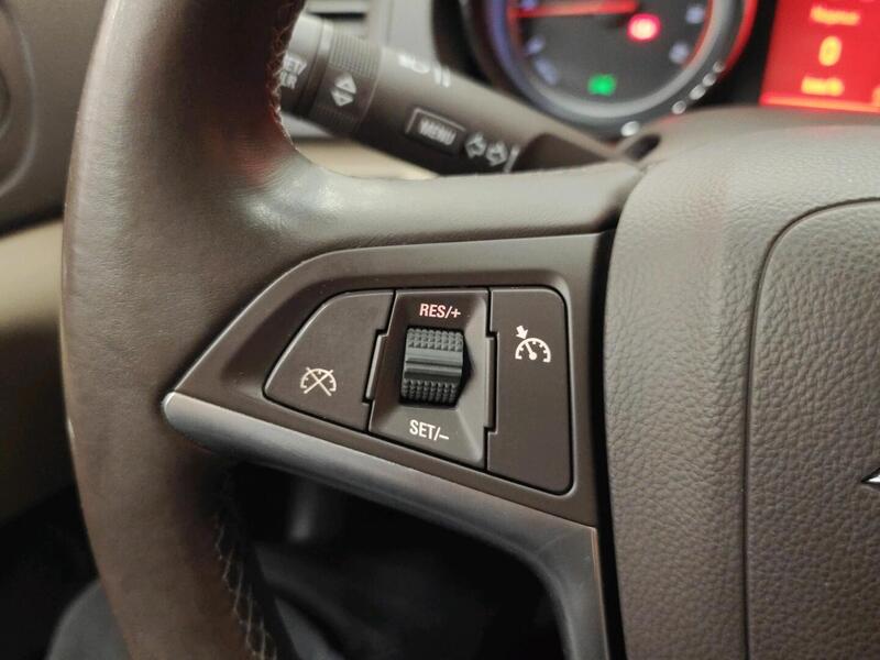 Opel Insignia vaihtoauto