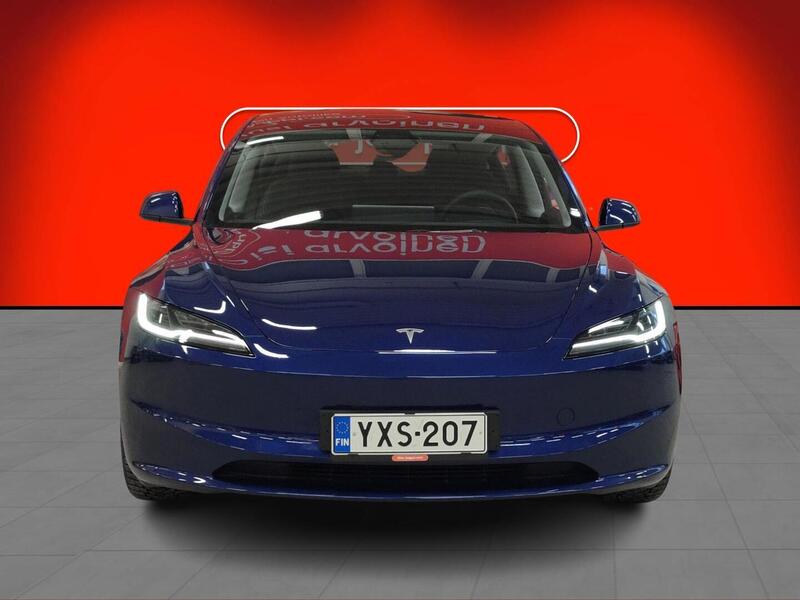 Tesla Model 3 vaihtoauto