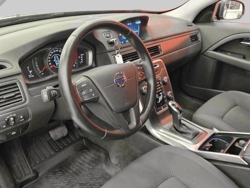 Volvo V70 vaihtoauto