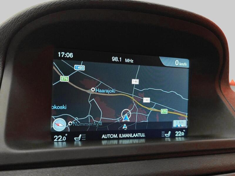 Volvo V70 vaihtoauto