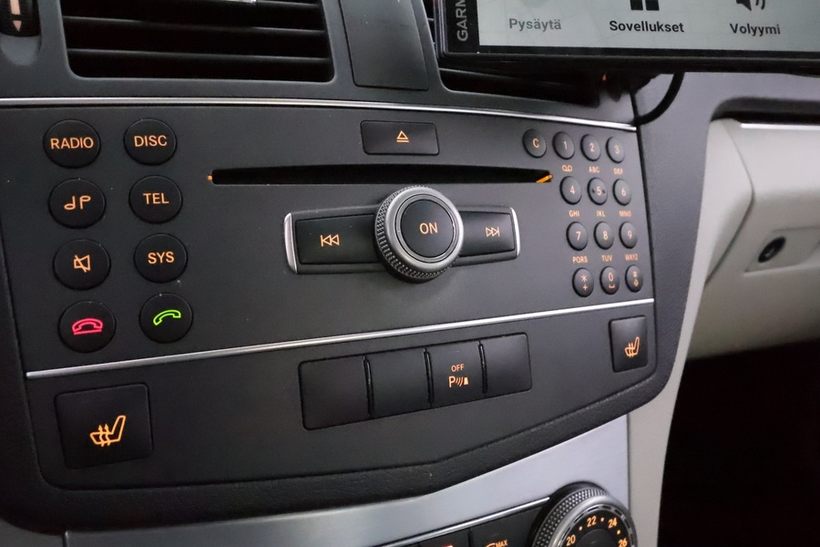 Mercedes-Benz C vaihtoauto