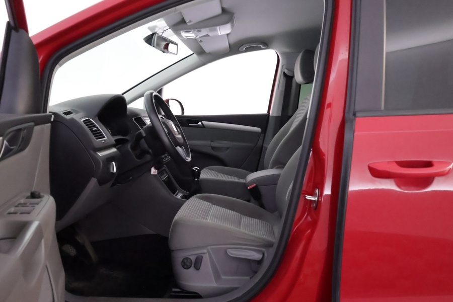 SEAT Alhambra vaihtoauto
