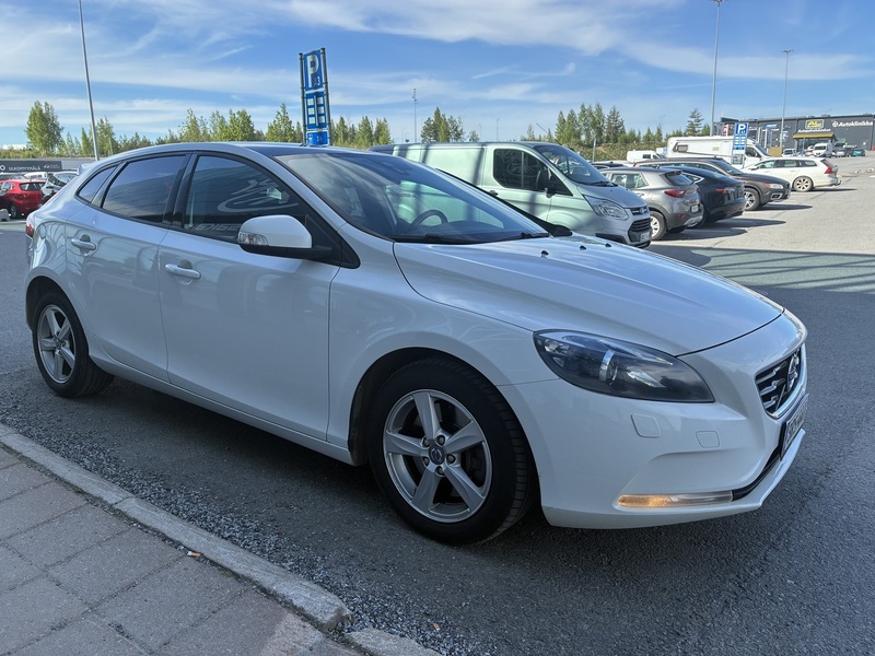 Volvo V40 vaihtoauto
