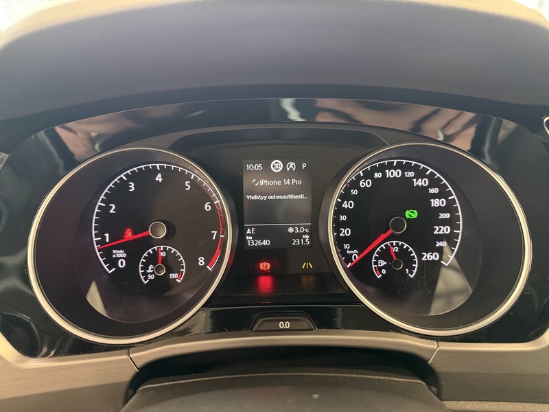 Volkswagen Touran vaihtoauto