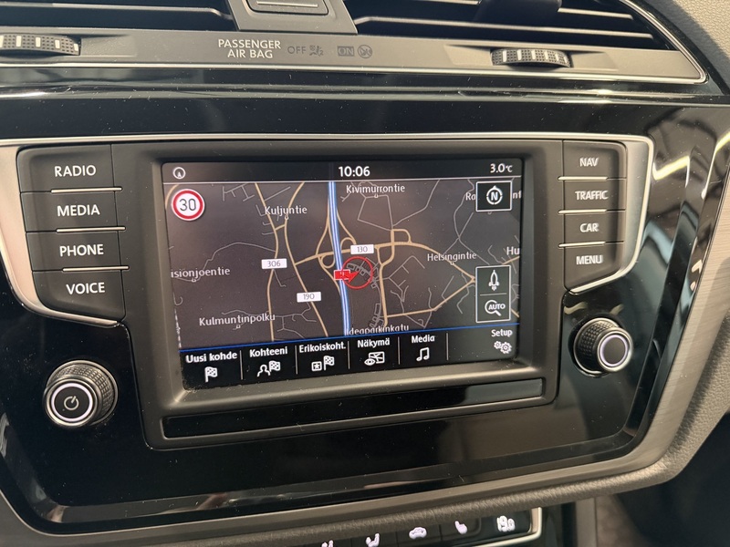 Volkswagen Touran vaihtoauto