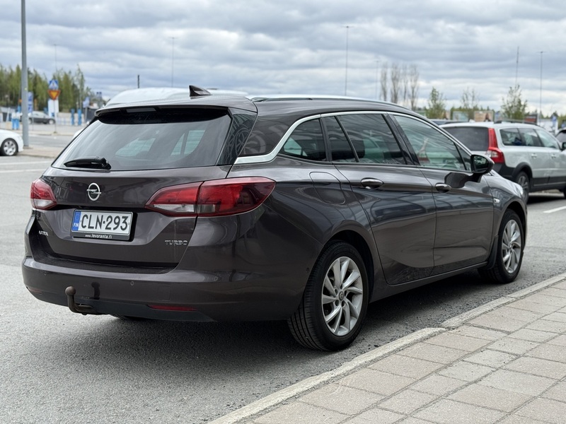 Opel Astra vaihtoauto