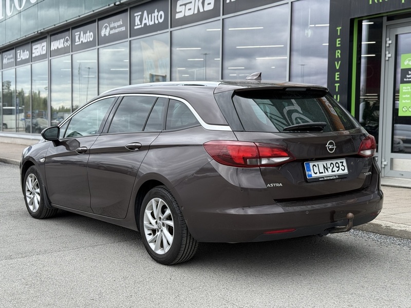Opel Astra vaihtoauto