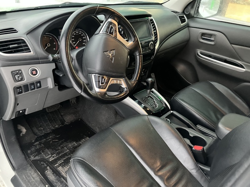 Mitsubishi L200 vaihtoauto