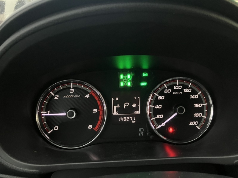 Mitsubishi L200 vaihtoauto