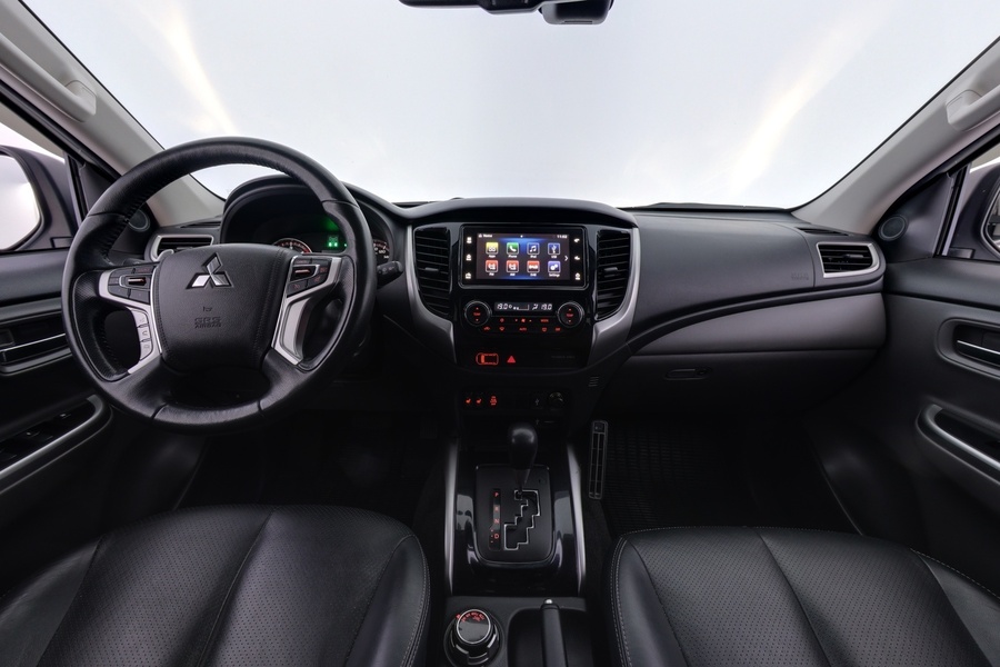 Mitsubishi L200 vaihtoauto