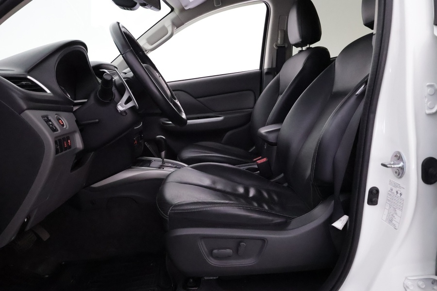 Mitsubishi L200 vaihtoauto