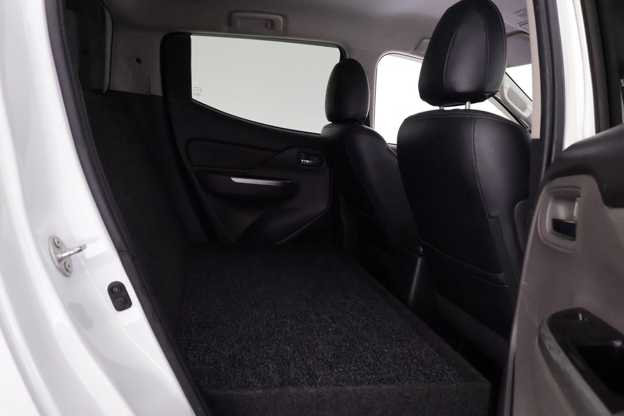 Mitsubishi L200 vaihtoauto