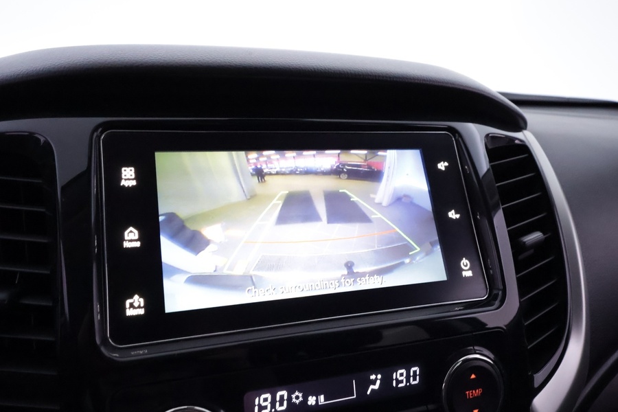 Mitsubishi L200 vaihtoauto