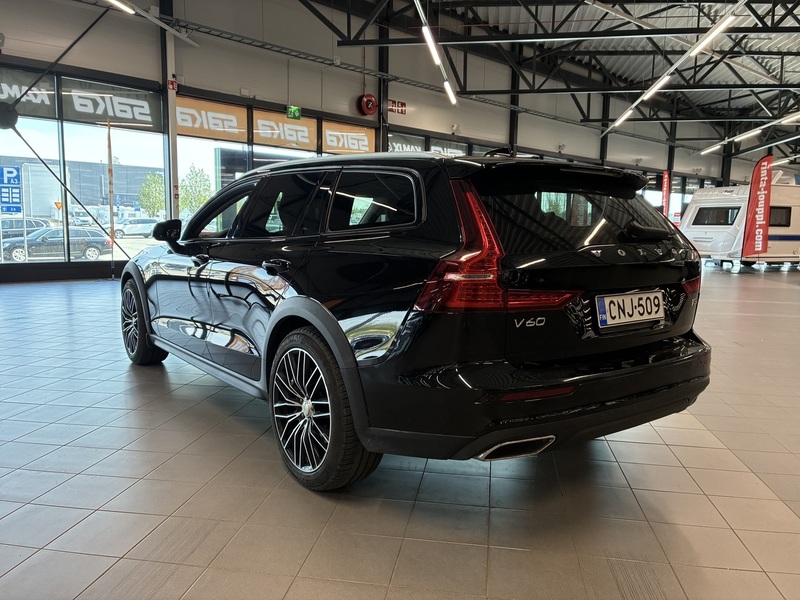 Volvo V60 Cross Country vaihtoauto