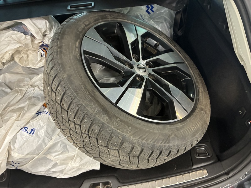 Volvo V60 Cross Country vaihtoauto
