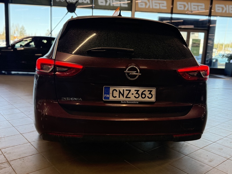 Opel Insignia vaihtoauto