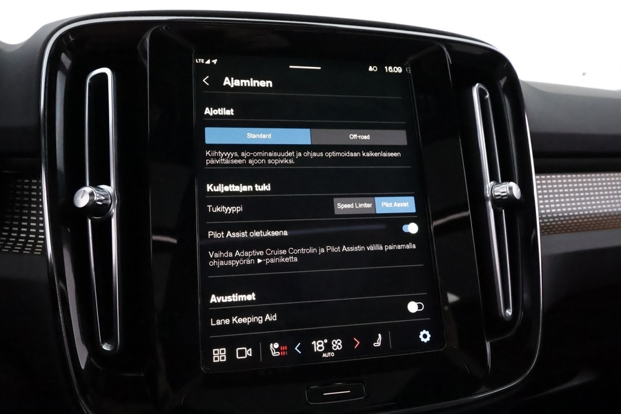 Volvo XC40 vaihtoauto