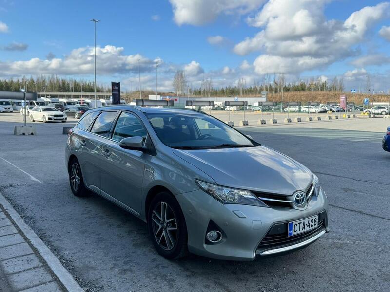 Toyota Auris vaihtoauto