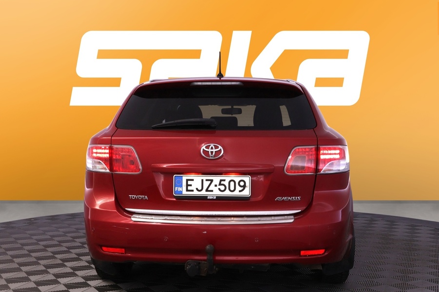 Toyota Avensis vaihtoauto