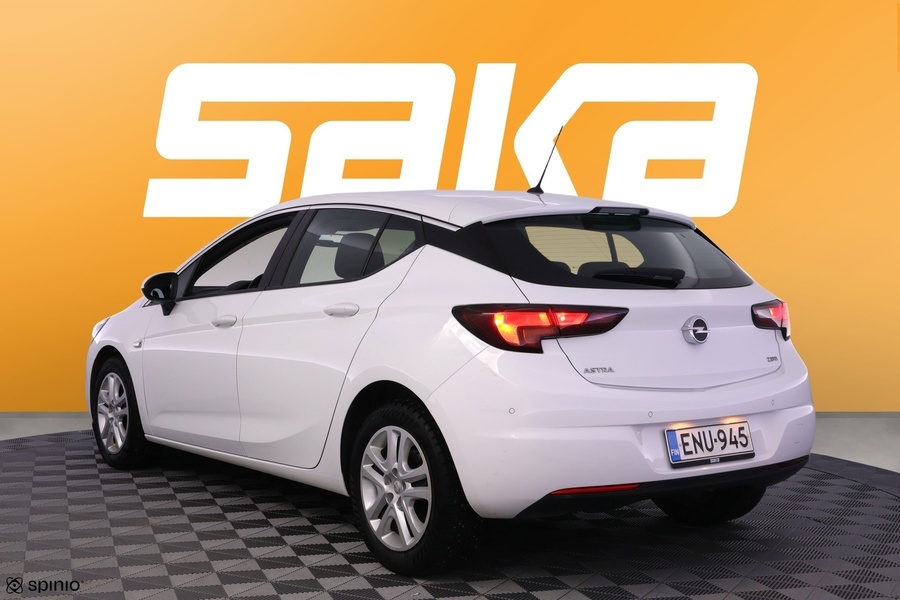 Opel Astra vaihtoauto