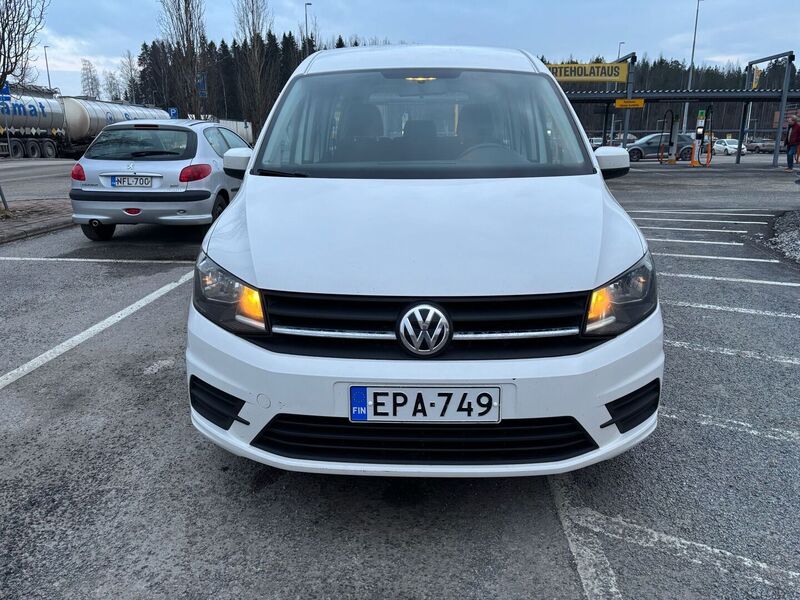 Volkswagen Caddy Maxi vaihtoauto