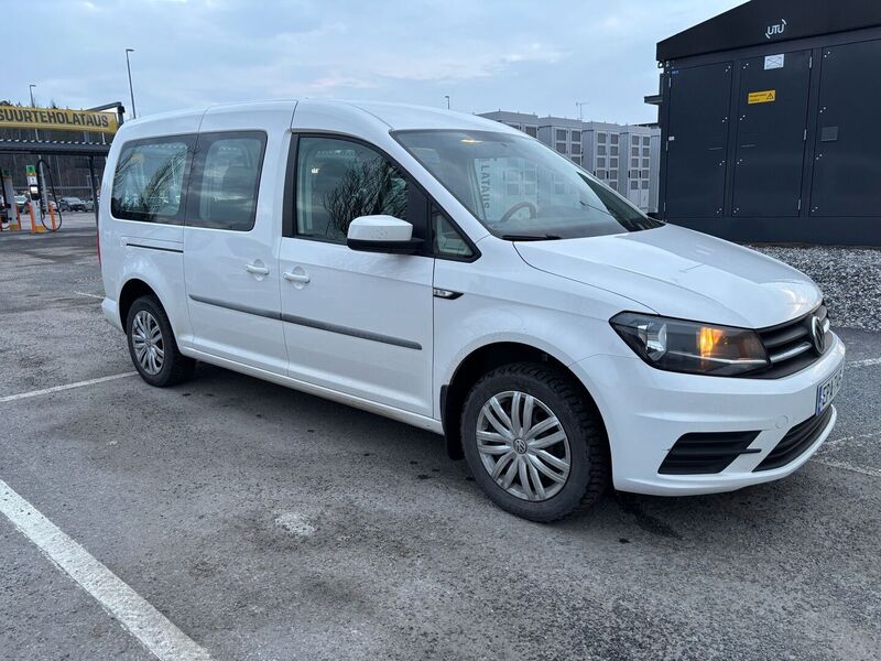 Volkswagen Caddy Maxi vaihtoauto