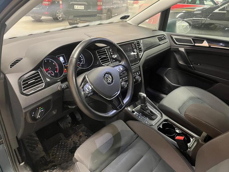 Volkswagen Golf Sportsvan vaihtoauto