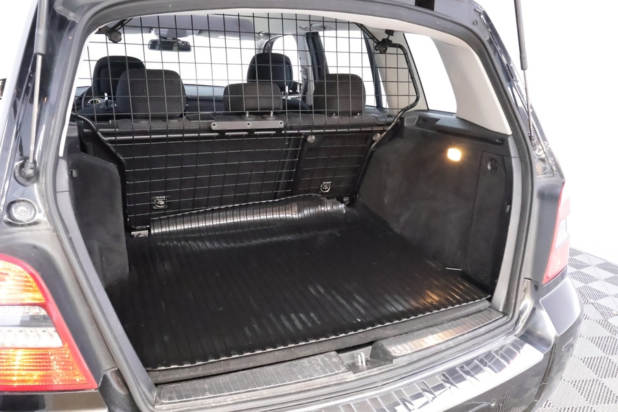 Mercedes-Benz GLK vaihtoauto