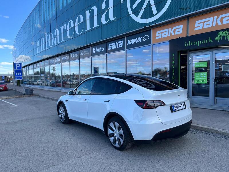 Tesla Model Y vaihtoauto