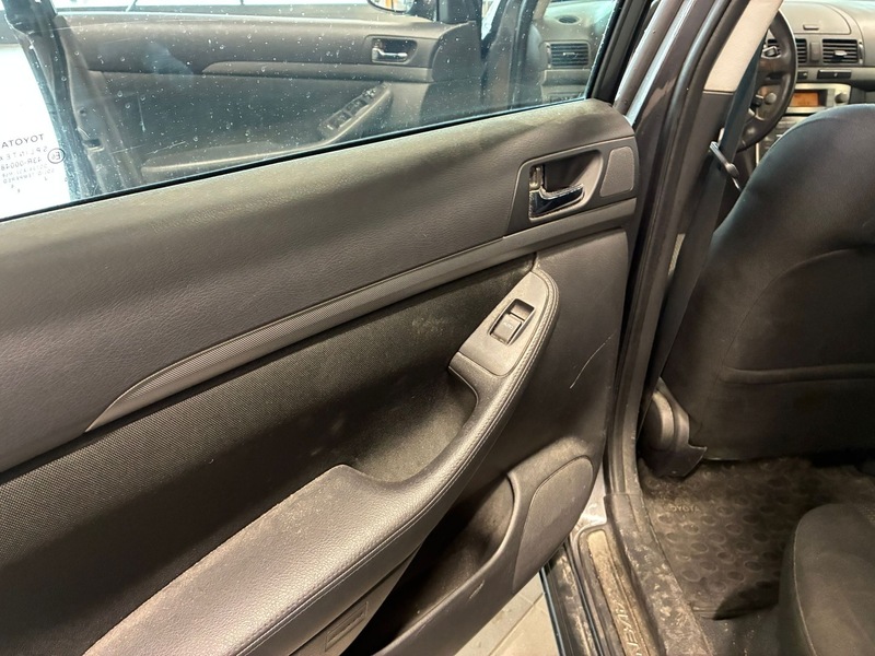 Toyota Avensis vaihtoauto