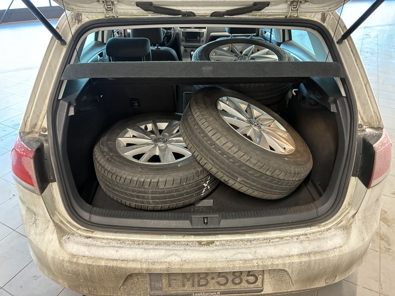 Volkswagen Golf vaihtoauto