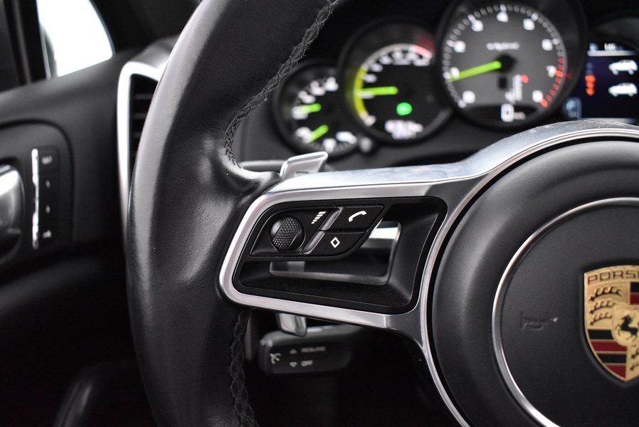 Porsche Cayenne vaihtoauto