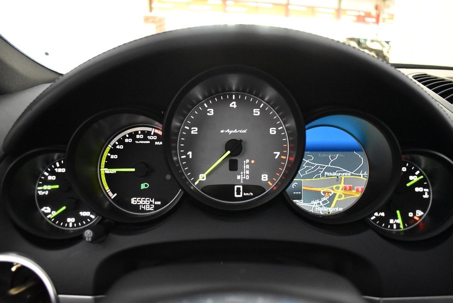 Porsche Cayenne vaihtoauto