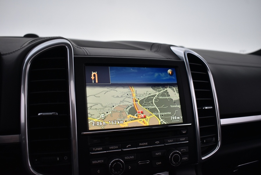 Porsche Cayenne vaihtoauto