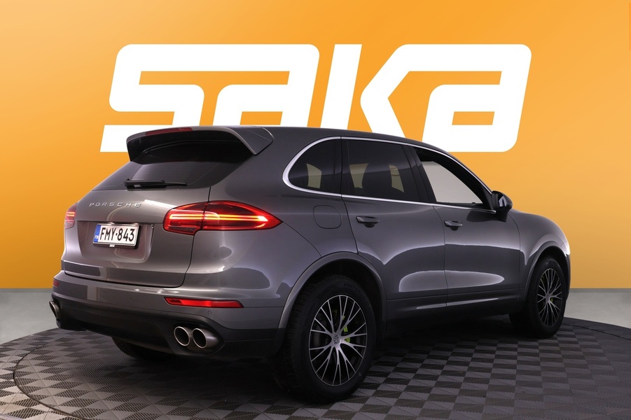 Porsche Cayenne vaihtoauto