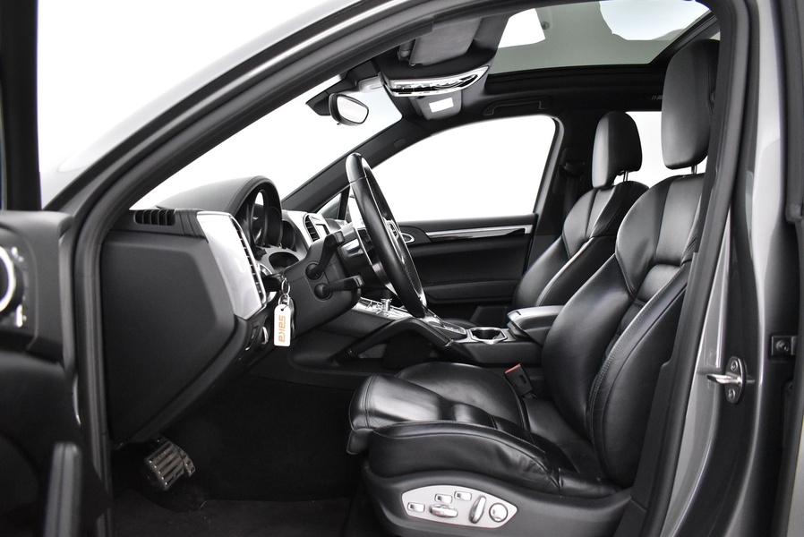 Porsche Cayenne vaihtoauto