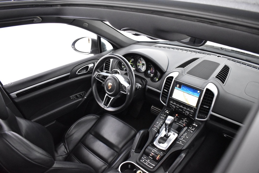 Porsche Cayenne vaihtoauto